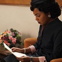 Fotoğraf Adrienne Warren