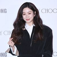 Fotoğraf Ryeo won Jung