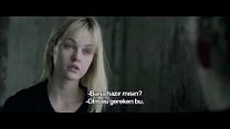 Kan Kokusu Türkçe Altyazılı Fragman görüntüsü