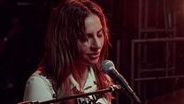 A Star Is Born Video Klip görüntüsü