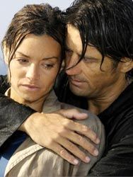 Dolmen Sezon 1 posteri