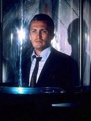 The Invaders Sezon 2 posteri