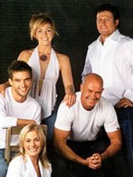 Stingers Sezon 8 posteri