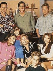 Les Filles d'à côté Sezon 1 posteri