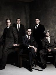 The Company Sezon 1 posteri