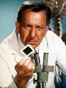 Quincy, M.E. Sezon 8 posteri