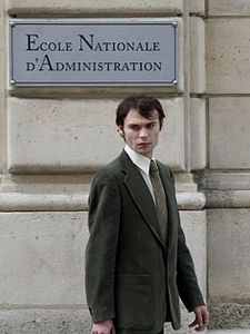 L'Ecole du pouvoir Sezon 1 posteri