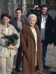 La Petite fille en costume marin Sezon 1 posteri