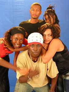 3f2g Trois filles deux garcons Sezon 2 posteri