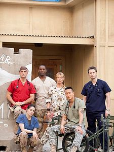 Combat Hospital Sezon 1 posteri