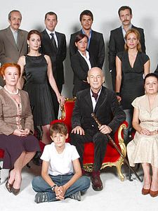 Bıçak Sırtı Sezon 1 posteri