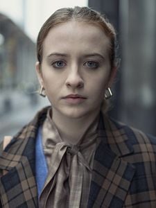 Extraordinary Sezon 1 posteri