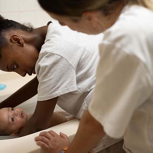 Fotoğraf Jeunes mères