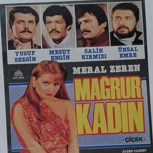 Fotoğraf Mağrur Kadın /Çiçek