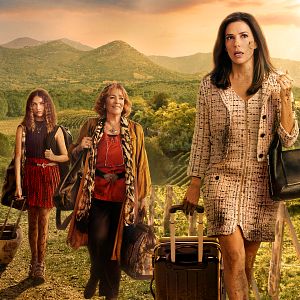 Fotoğraf Land of Women