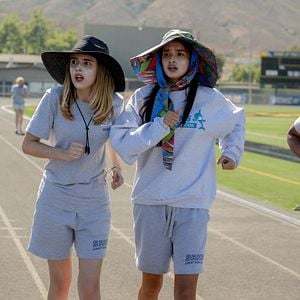 Fotoğraf Julia Butters