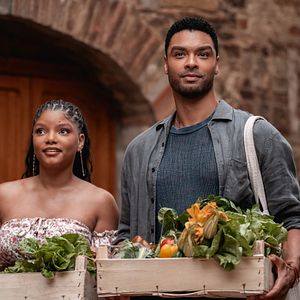 Fotoğraf Regé-Jean Page