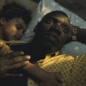 Fotoğraf Ben Bir Yabancıydım