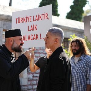 Fotoğraf Kızıl Goncalar