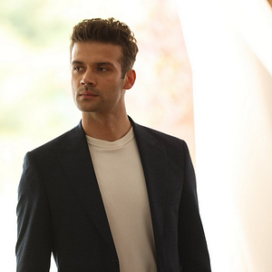 Fotoğraf Aynadaki Yabancı