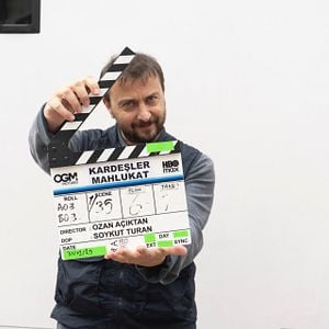 Fotoğraf Kardeşler Mahlukat