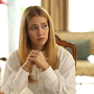 Fotoğraf Aynadaki Yabancı