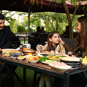 Fotoğraf Sevdan Bir Ateş