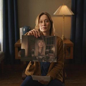 Fotoğraf Shelby Oaks