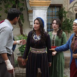 Fotoğraf Kara Ağaç Destanı