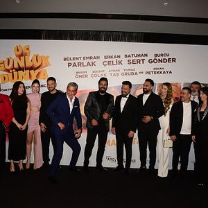 Fotoğraf Üç Günlük Dünya