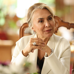 Fotoğraf Aynadaki Yabancı