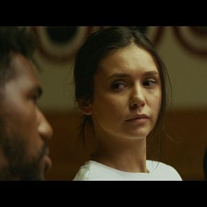 Fotoğraf Dört Kadın Bir Yalan