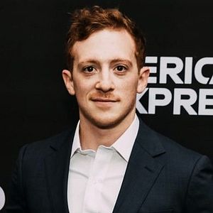 Fotoğraf Ethan Slater