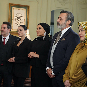 Fotoğraf Aynı Yağmur Altında