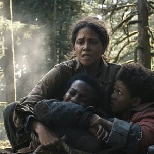 Fotoğraf Asla Bırakma