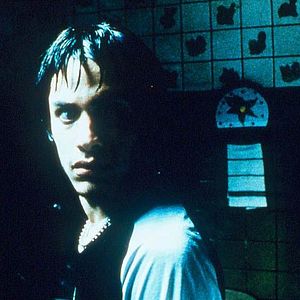 Fotoğraf Paramparça Aşklar Köpekler