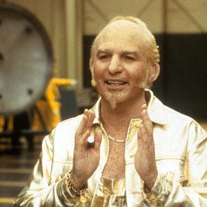 Fotoğraf Avanak Ajan: Altın Kuş