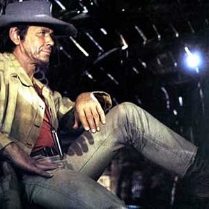 Fotoğraf Bir Zamanlar Batıda