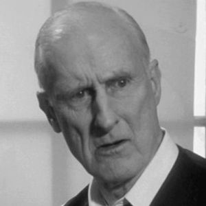 Fotoğraf James Cromwell