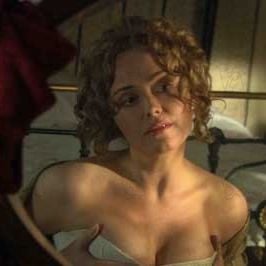 Fotoğraf Angeline Ball