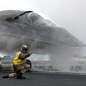 Fotoğraf Görünmez Savaşçı