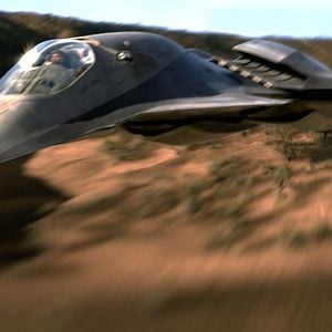 Fotoğraf Görünmez Savaşçı