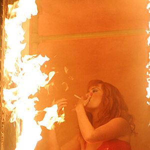 Fotoğraf Aşk ve Sigara