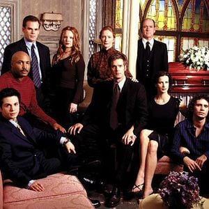Fotoğraf Six Feet Under