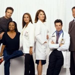 Fotoğraf Strong Medicine