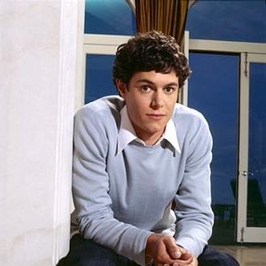 Fotoğraf Adam Brody