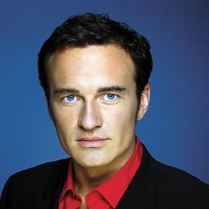 Fotoğraf Julian McMahon