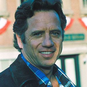 Fotoğraf Tom Wopat