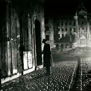 Fotoğraf Üçüncü Adam