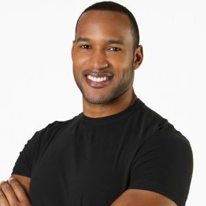 Fotoğraf Henry Simmons